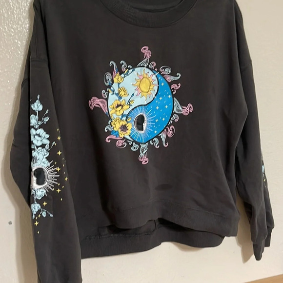 Rebellious One sweatshirt size M b-1 - Picture 9 of 14